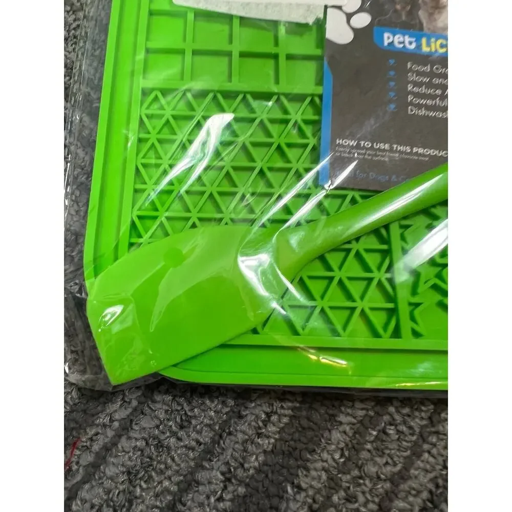 Unbranded keep pups